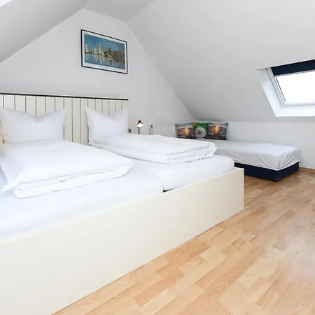 Apartment Strandkorb 3 Esens
